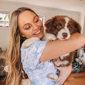 Meet your Posher, Chanel